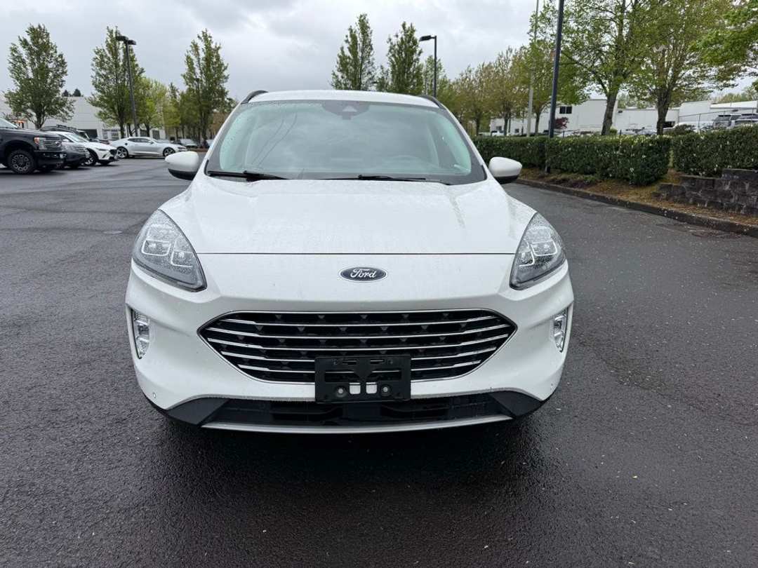 2022 Ford Escape Plug-In Hybrid Titanium - Image 2