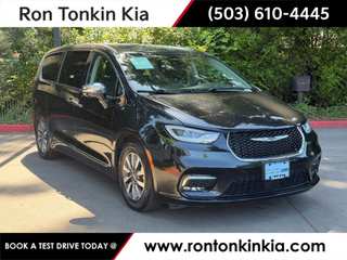 2023 Chrysler Pacifica Hybrid Limited