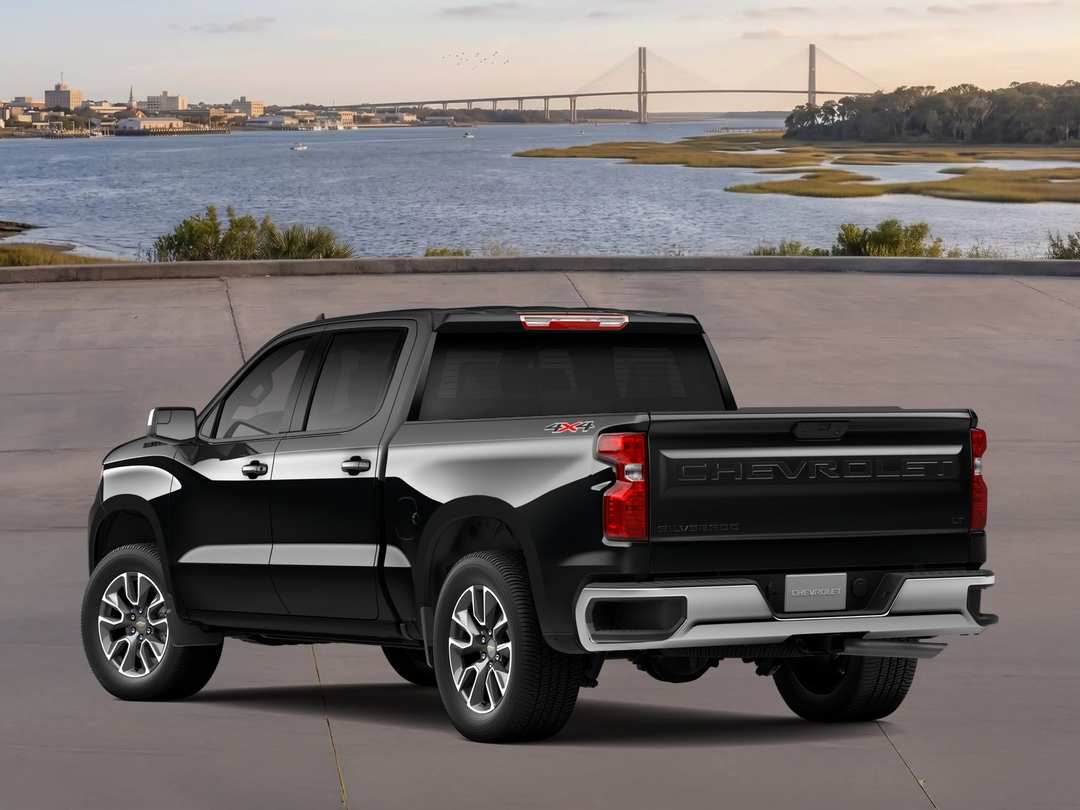 2026 Chevrolet Silverado 1500 LT - Image 2