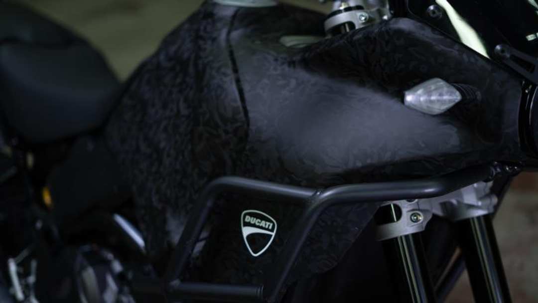 2023 Ducati Desert X 937 - Image 2