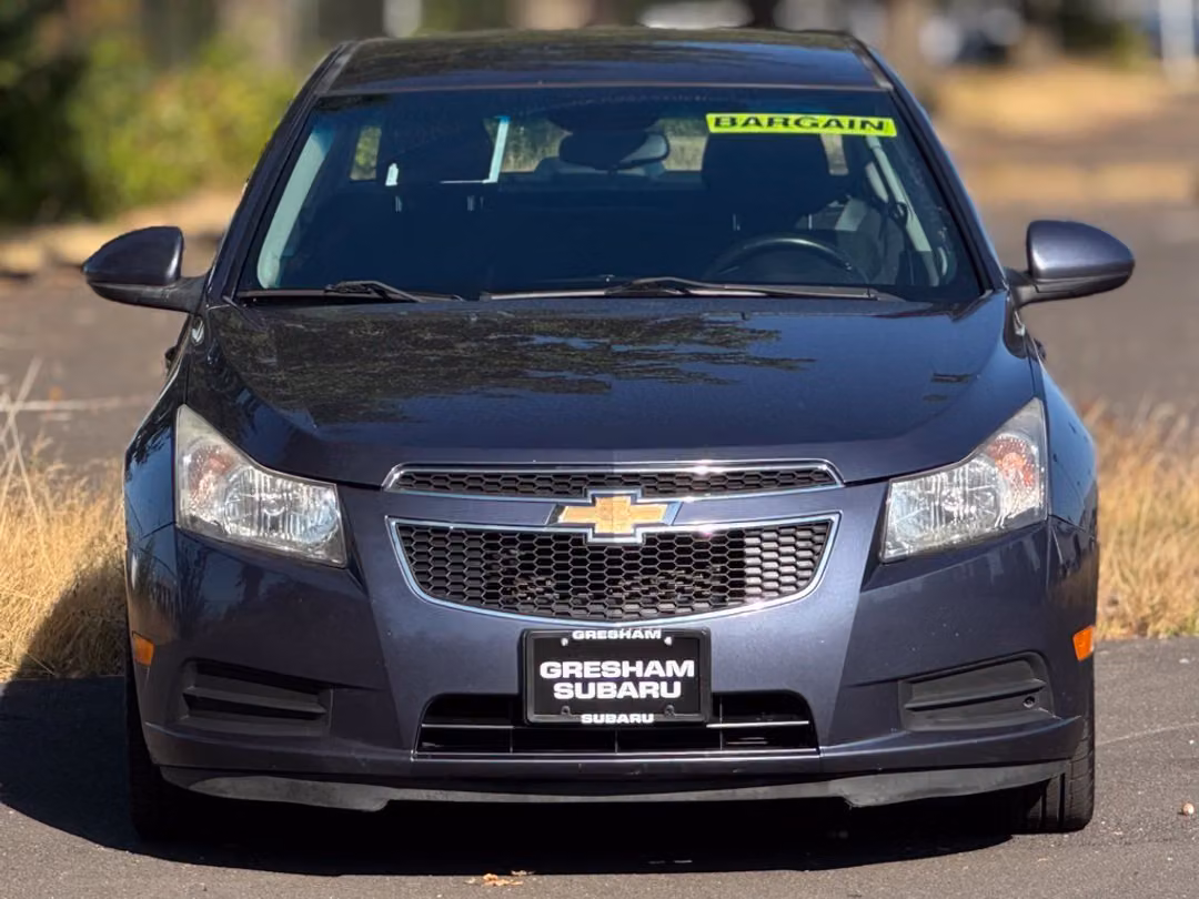 2014 Chevrolet Cruze 1LT - Image 2