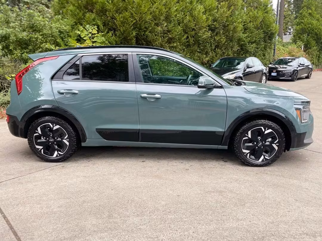 2023 Kia Niro Ev Wave - Image 3