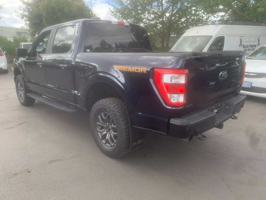 2022 Ford F-150 XLT - Image 2