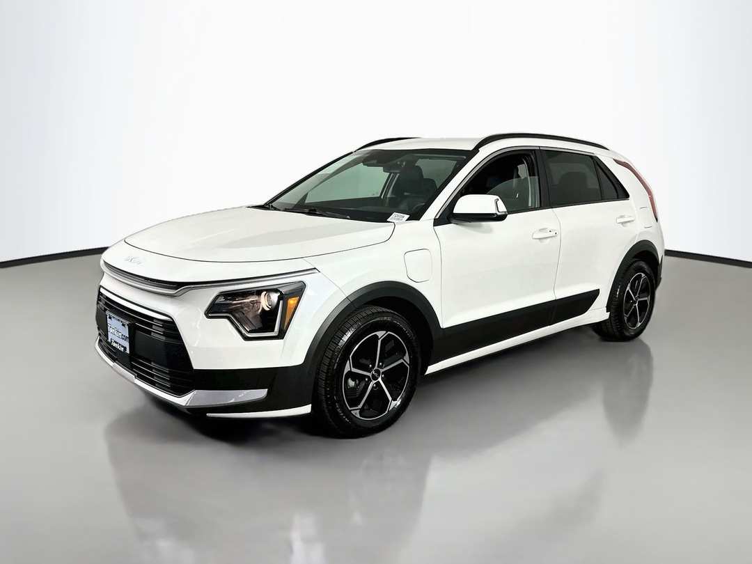 2025 Kia Niro Plug-In Hybrid EX - Image 3