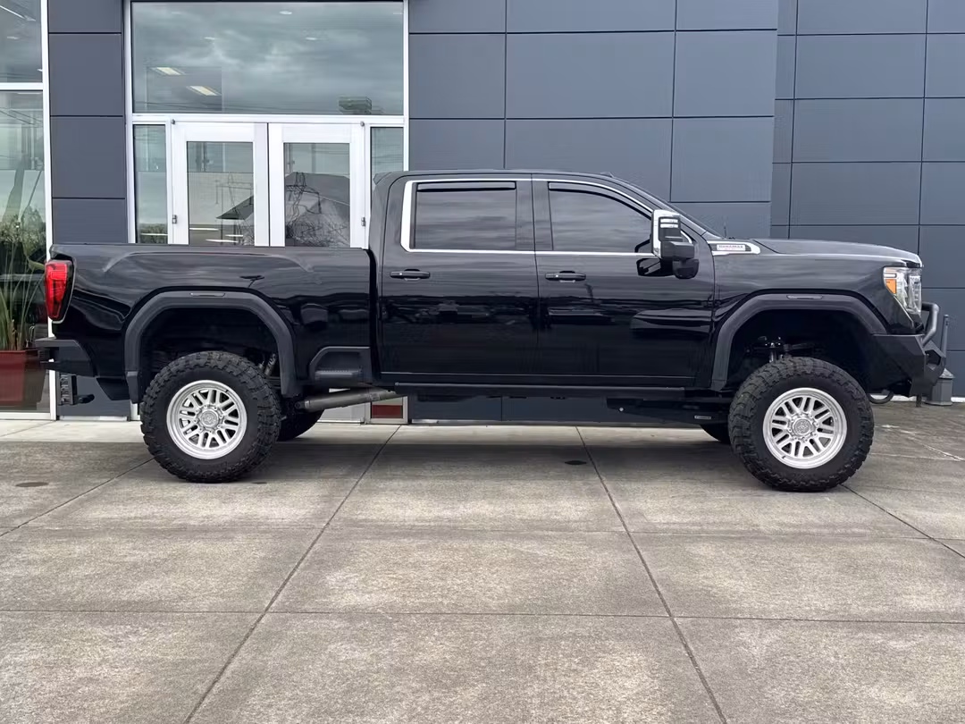 2020 GMC Sierra 2500Hd Denali - Image 2