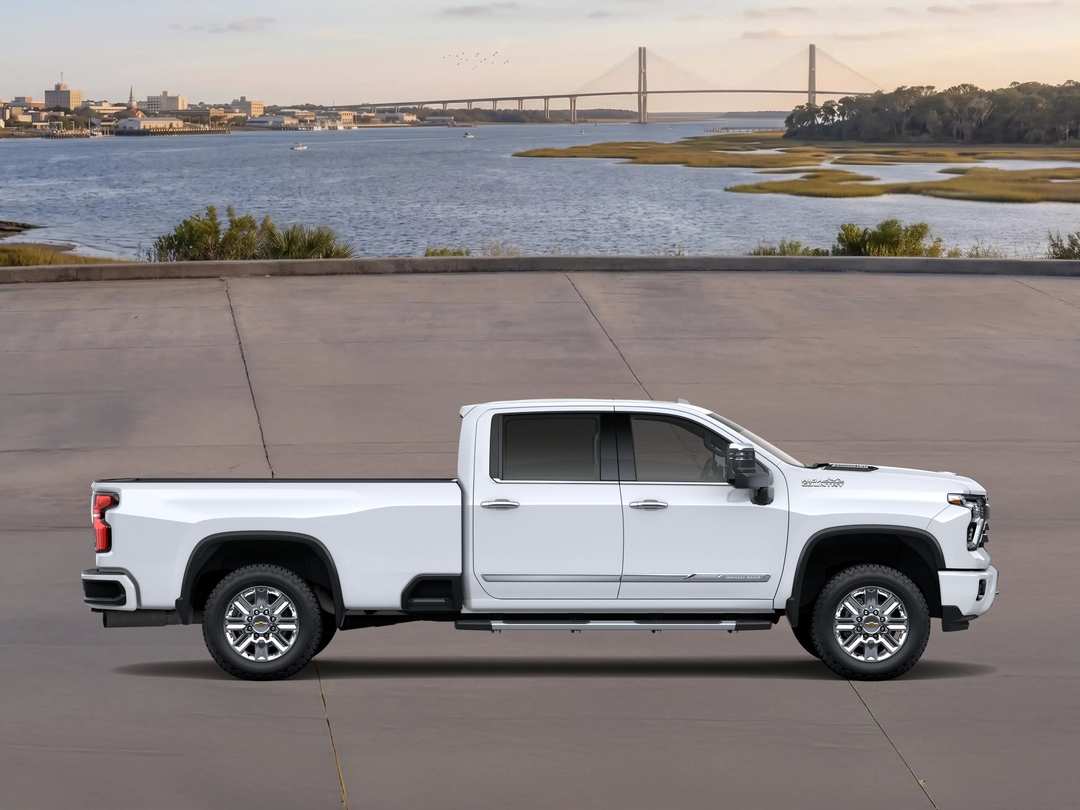 2026 Chevrolet Silverado 3500Hd High Country - Image 3