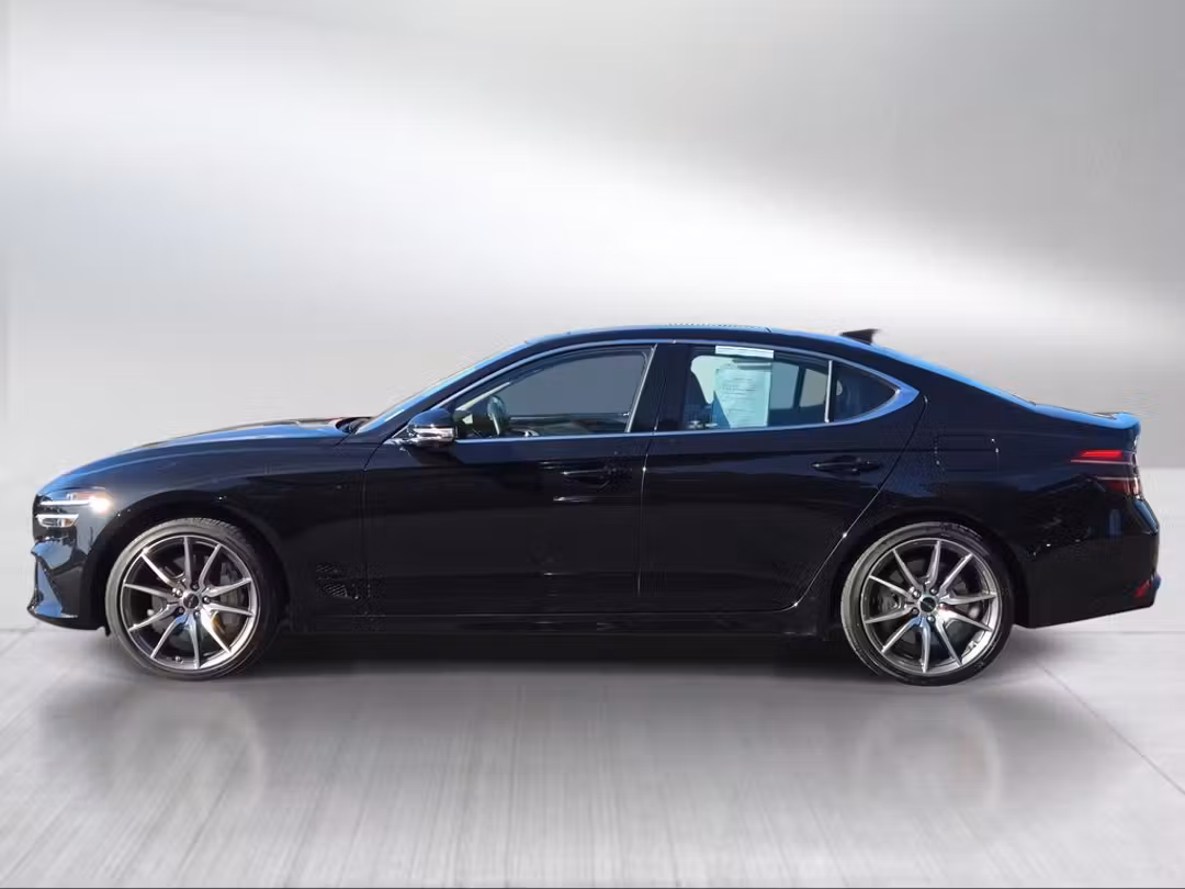 2026 Genesis G70 2.5T Prestige - Image 2