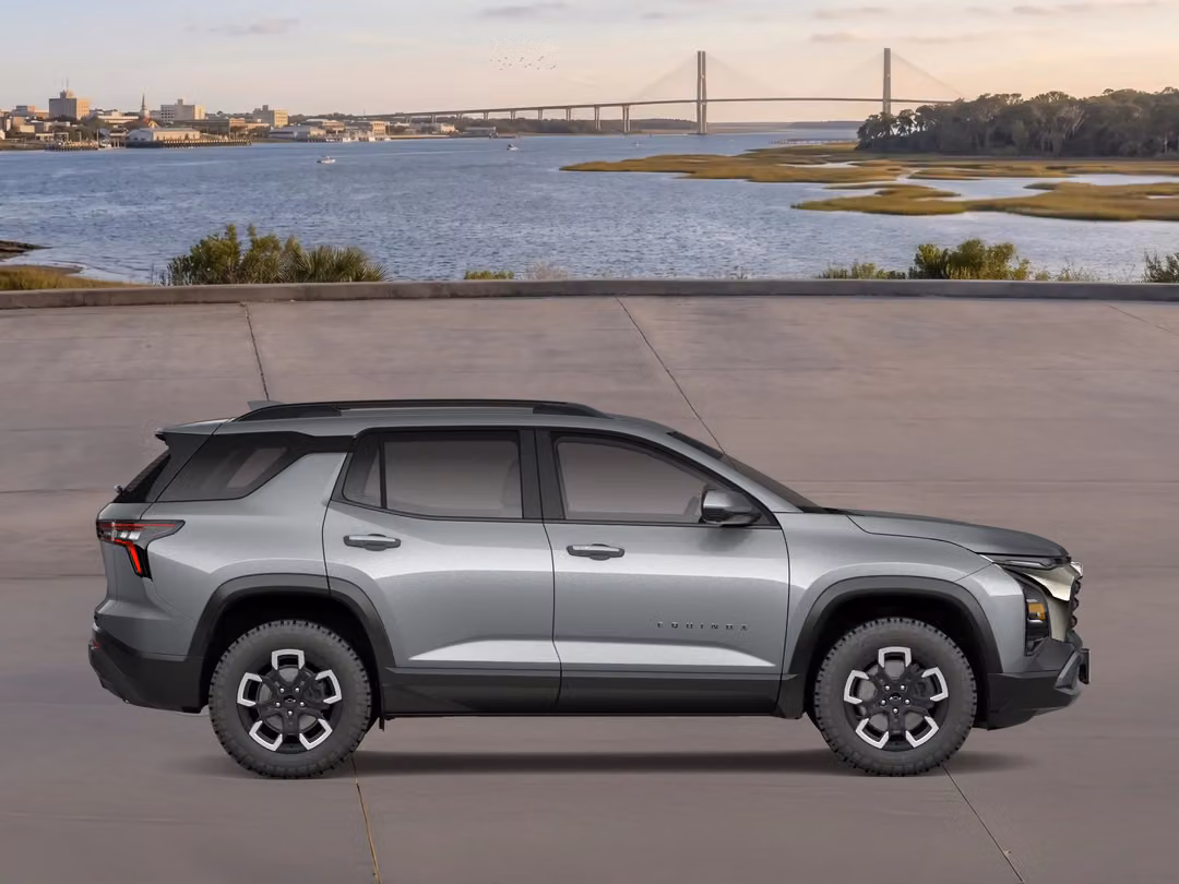 2027 Chevrolet Equinox ACTIV - Image 3