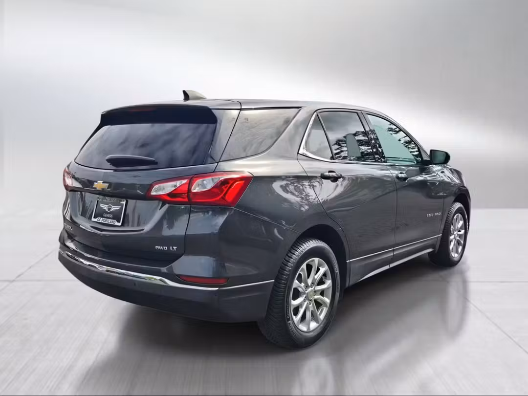 2020 Chevrolet Equinox LT - Image 3