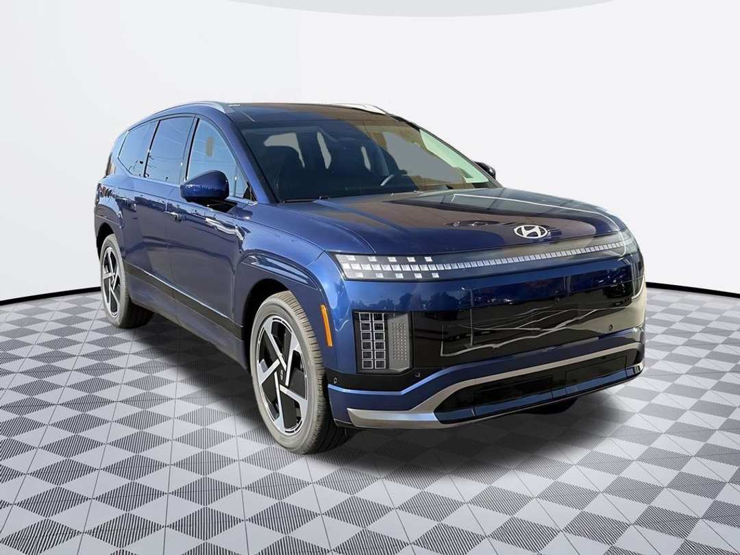 2026 Hyundai Ioniq 9 Performance Calligraphy - Image 2