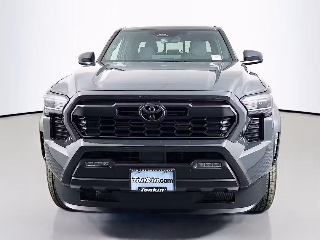 2025 Toyota Tacoma Hybrid TRD Off Road - Image 2