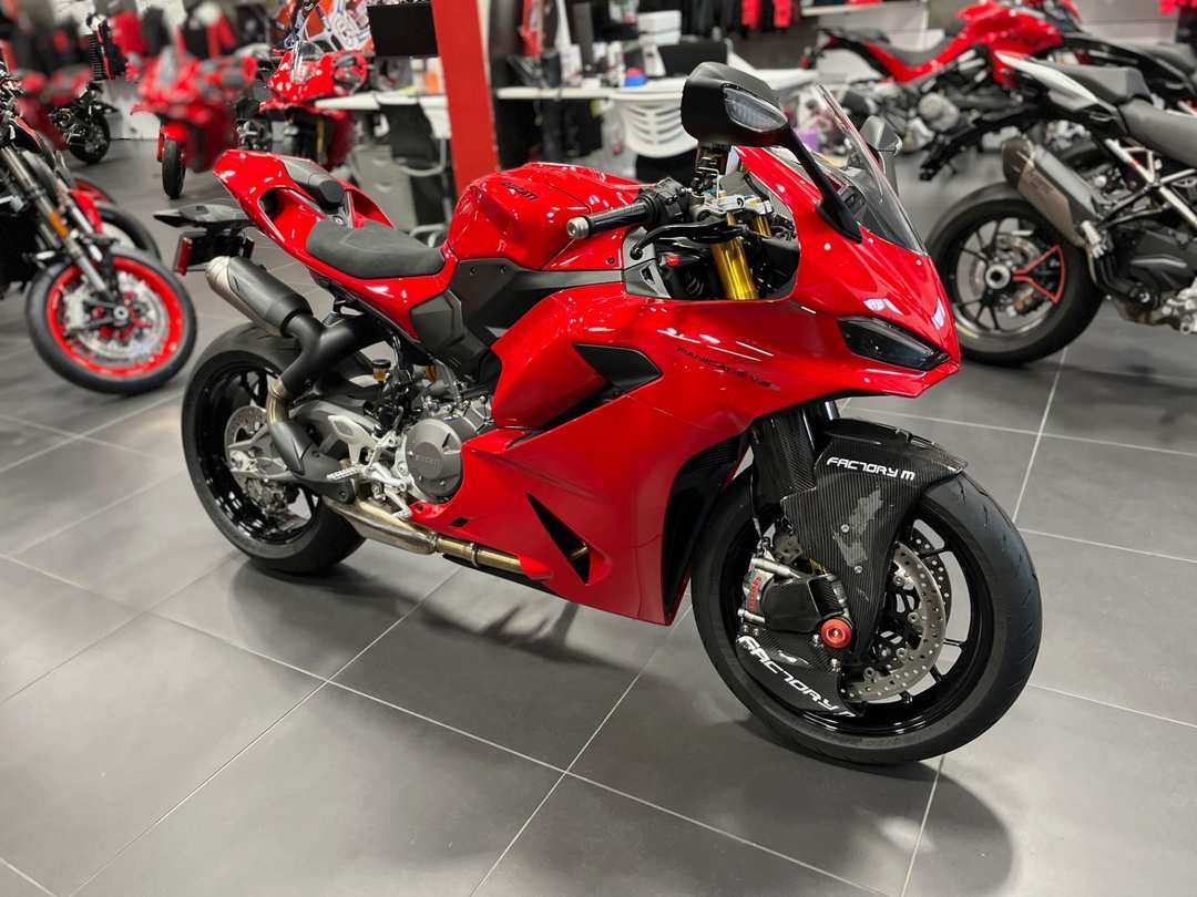 2026 Ducati Panigale V2 S - Image 2