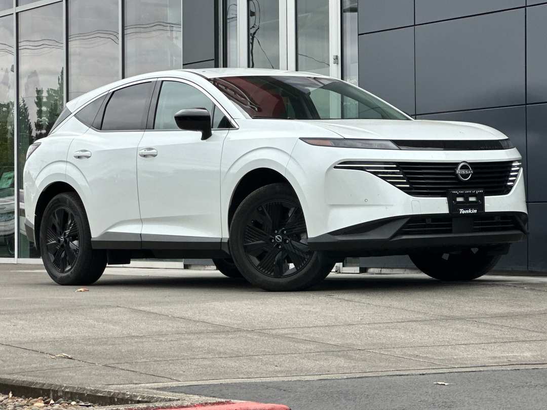 2025 Nissan Murano SV - Image 2