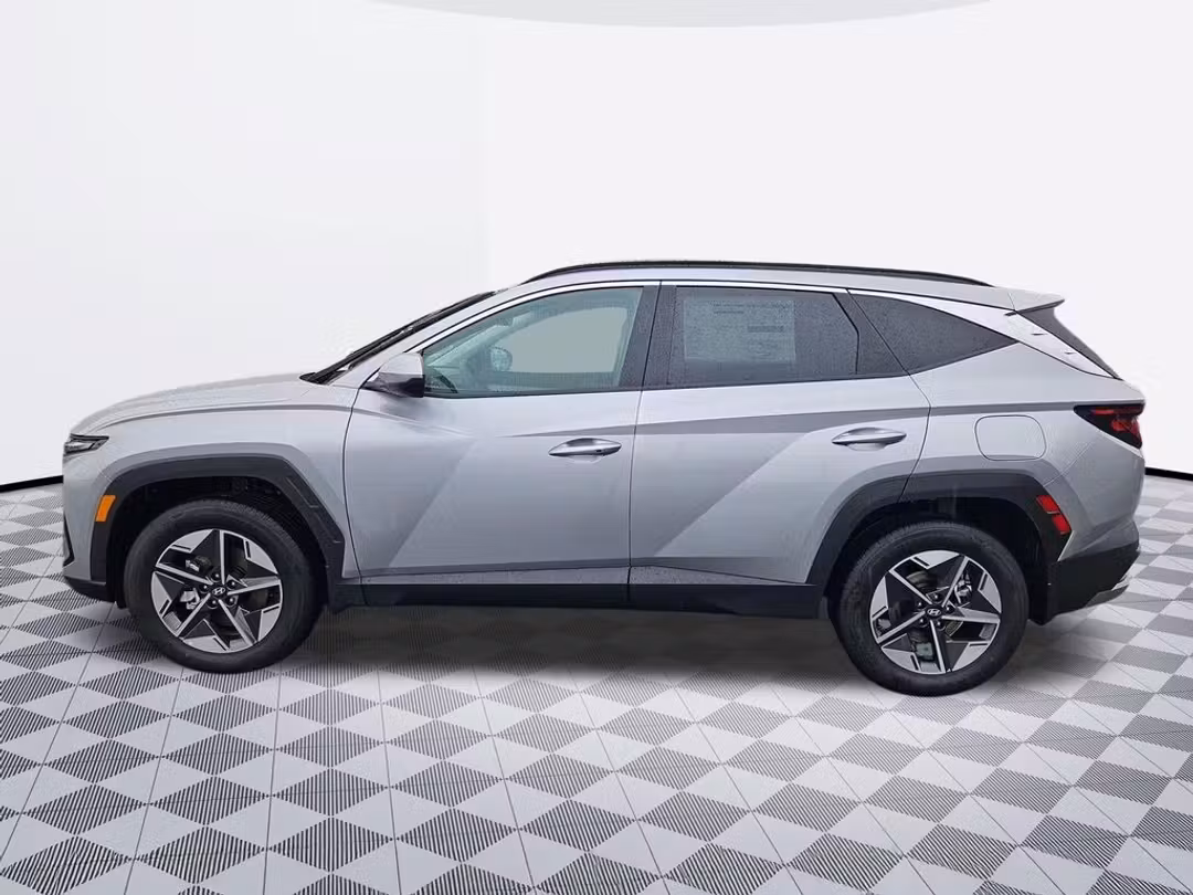 2026 Hyundai Tucson Plug-In Hybrid SEL - Image 3