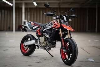 2025 Ducati Hypermotard 698 Rve