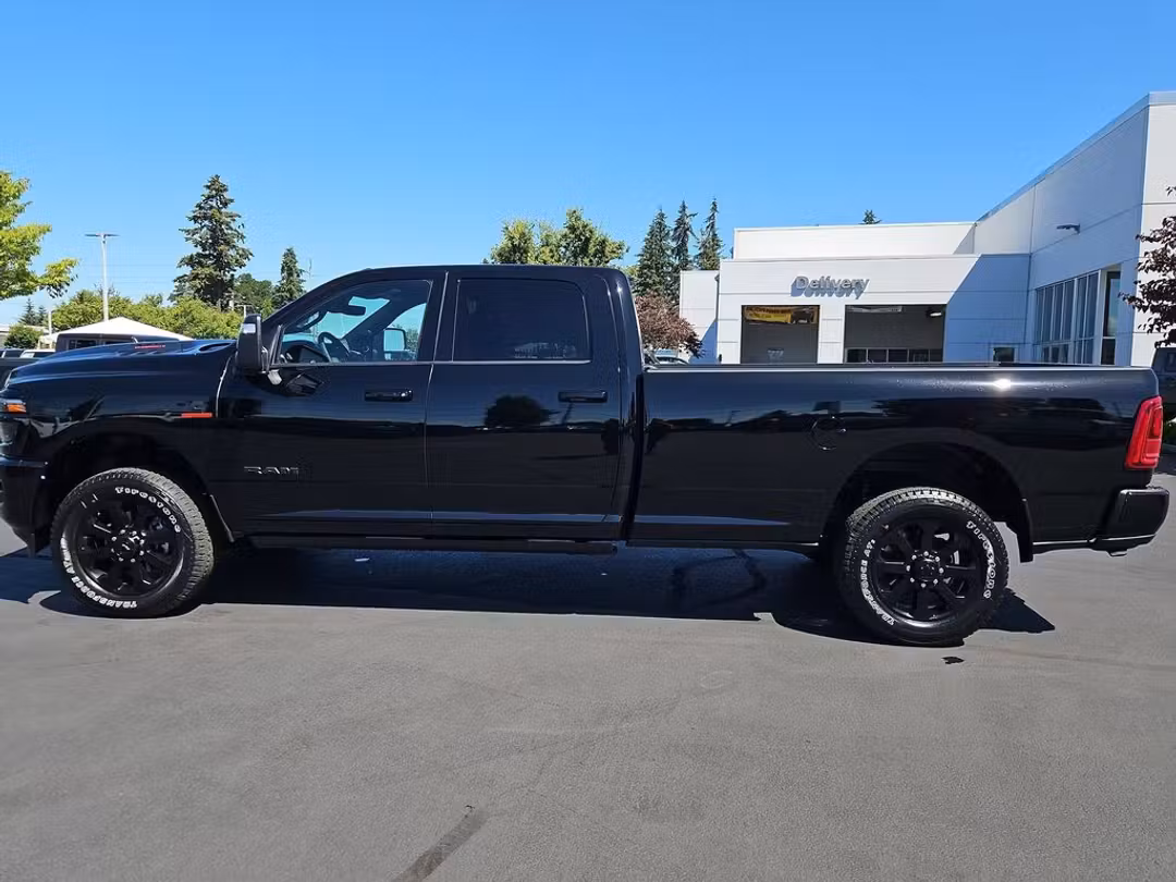2026 Ram 3500 Laramie - Image 3
