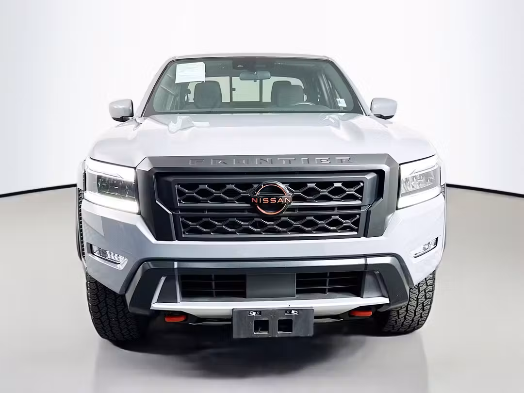 2022 Nissan Frontier PRO4X - Image 2