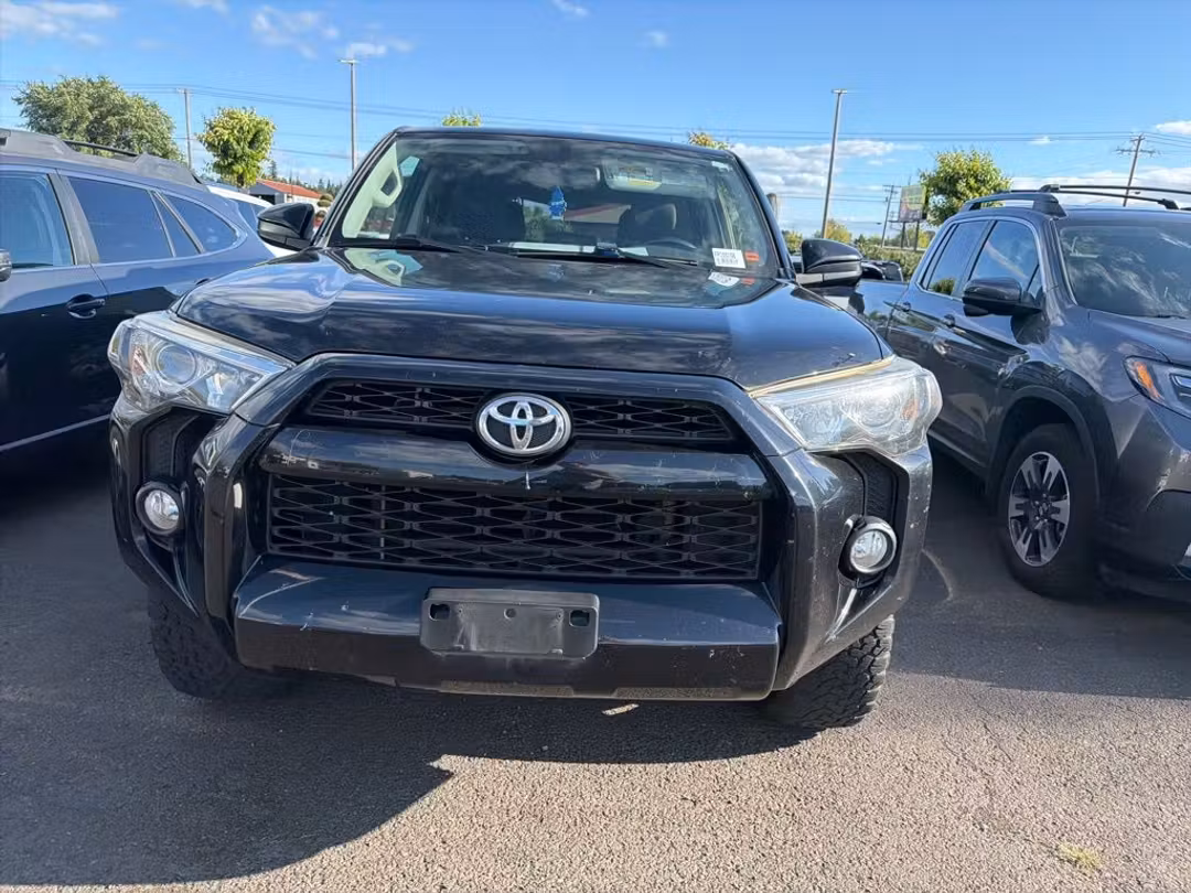 2016 Toyota 4Runner SR5 - Image 2