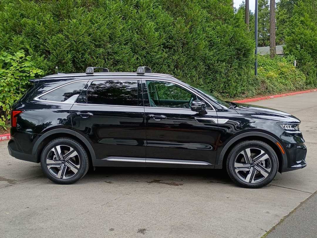 2023 Kia Sorento Hybrid EX - Image 3
