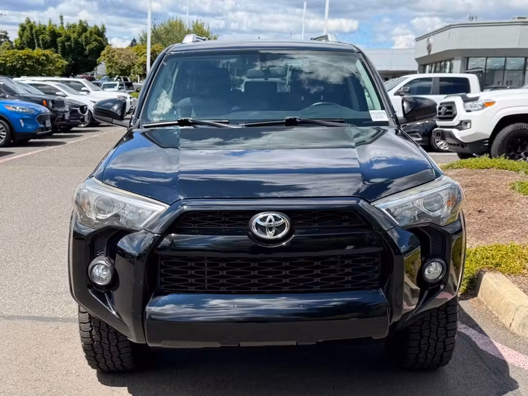 2016 Toyota 4Runner SR5 - Image 3
