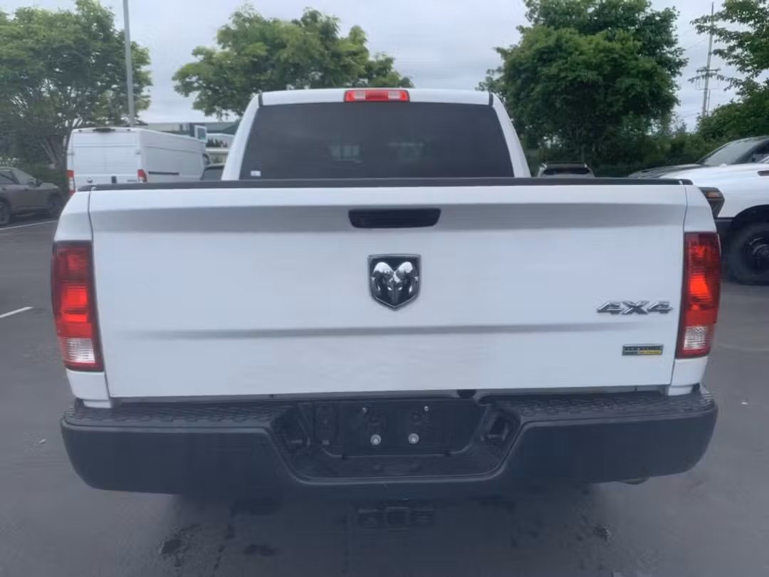 2019 Ram 1500 Classic Tradesman - Image 3