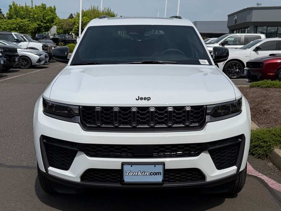 2026 Jeep Grand Cherokee L Laredo - Image 3