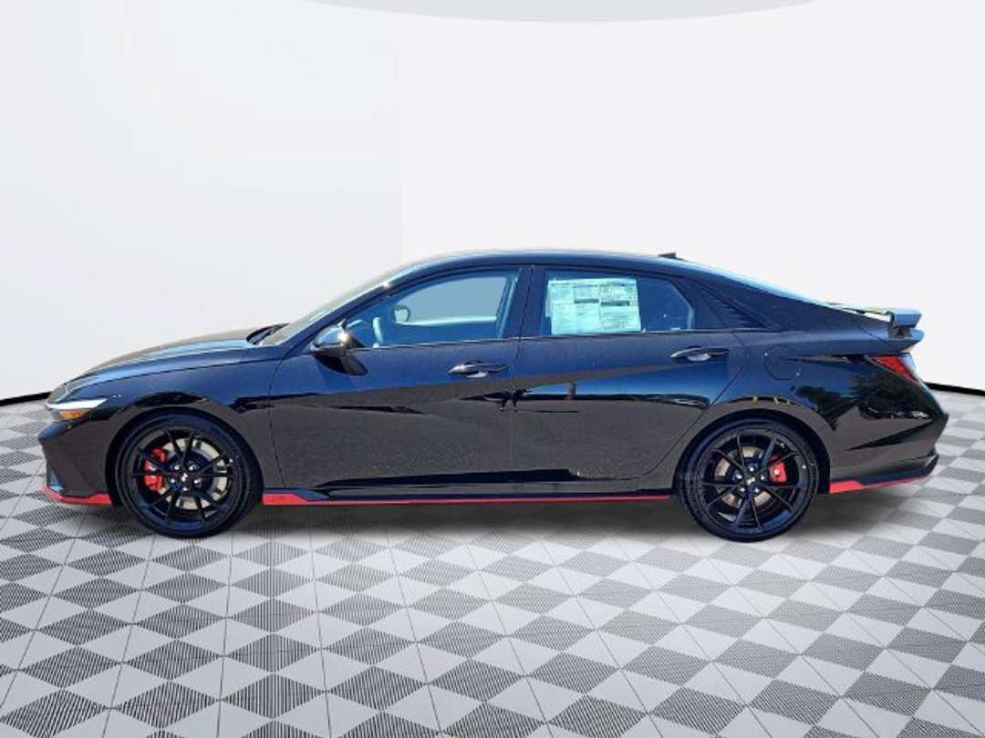 2026 Hyundai Elantra N Base - Image 3