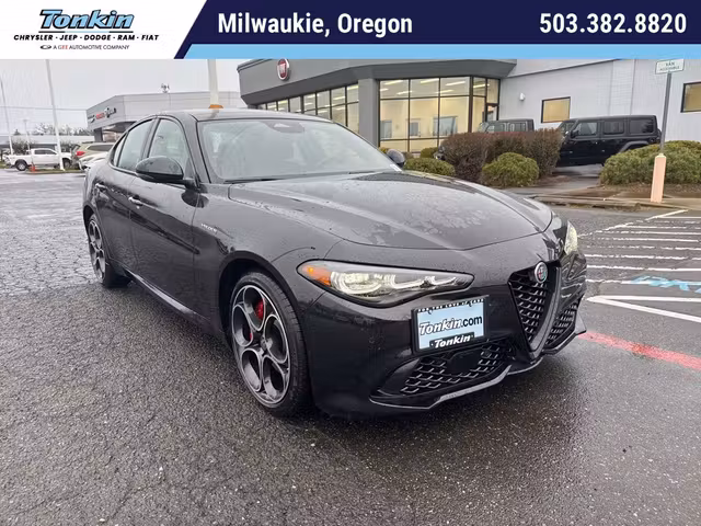 2026 Alfa Romeo Giulia Base