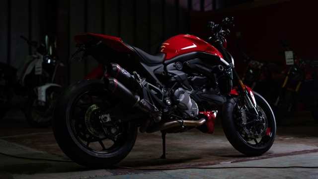 2022 Ducati Monster Plus