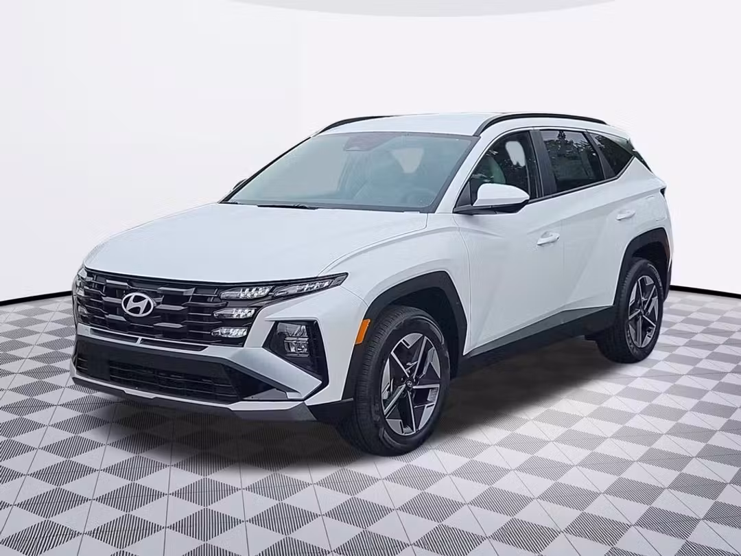 2026 Hyundai Tucson Hybrid SEL - Image 2