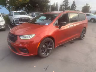 2025 Chrysler Pacifica Limited