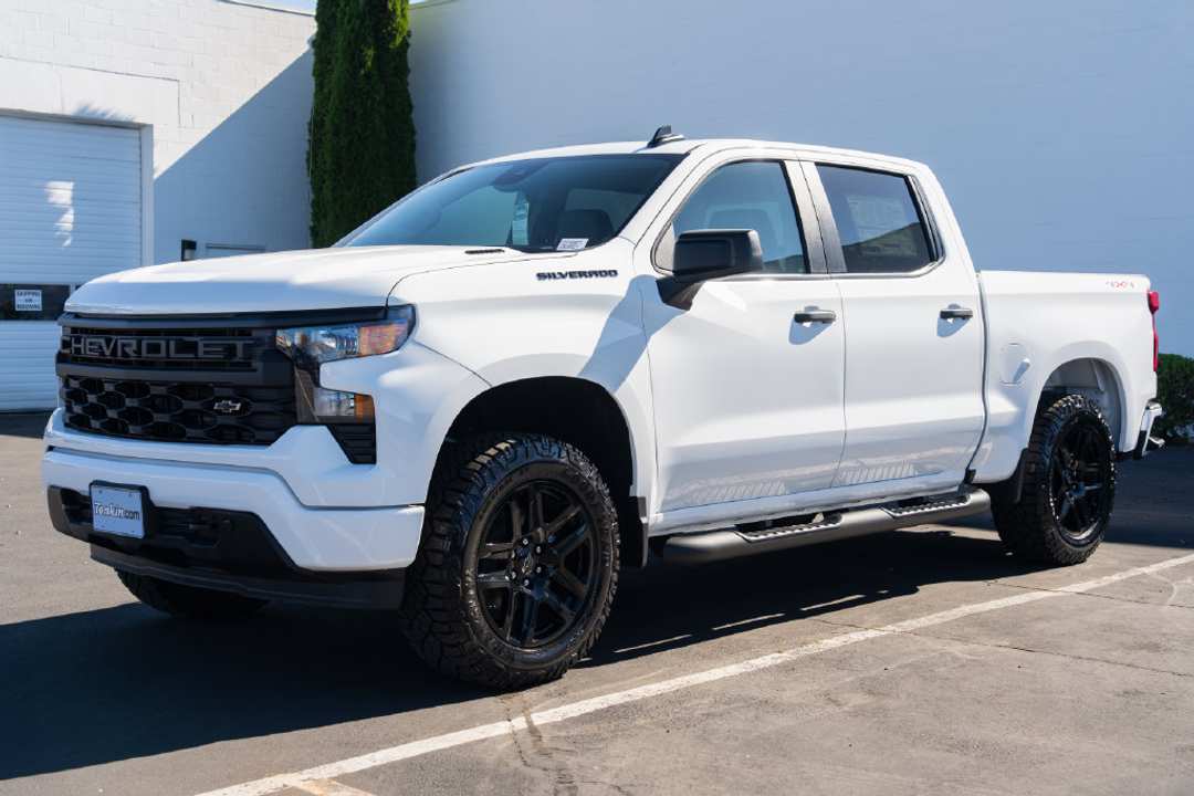 2026 Chevrolet Silverado 1500 Custom - Image 3