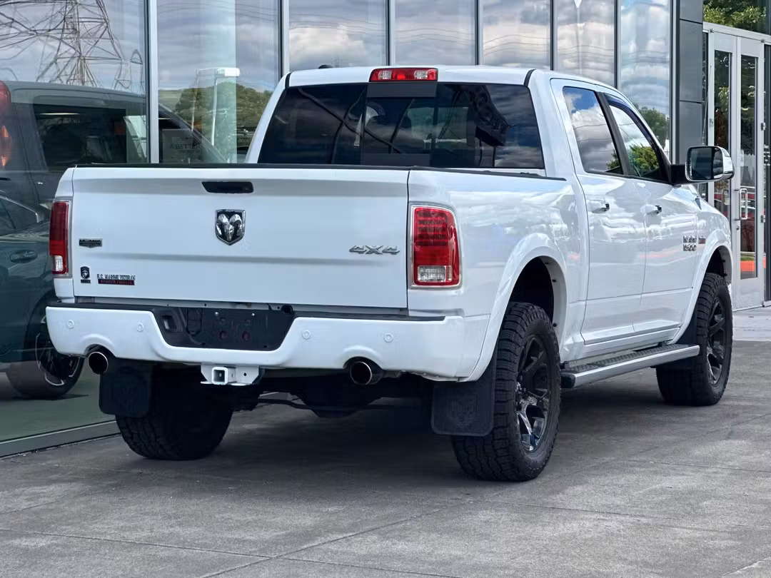 2014 Ram 1500 Laramie - Image 3