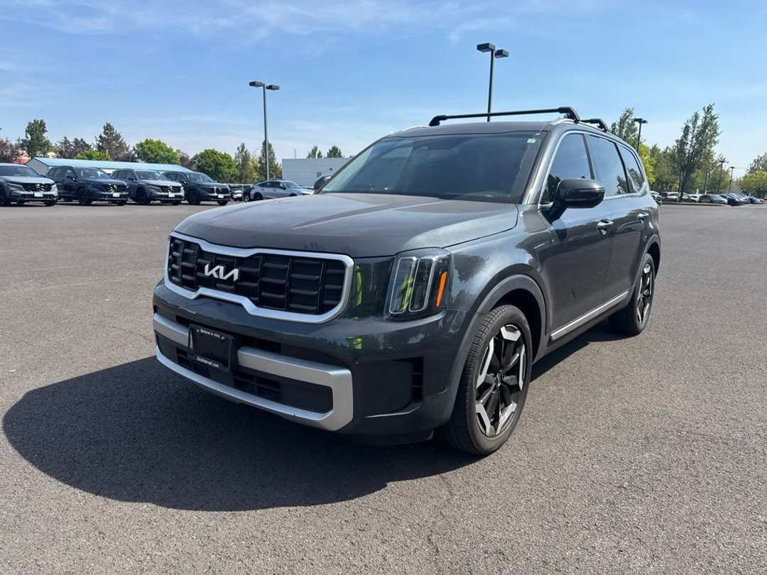 2024 Kia Telluride S - Image 3