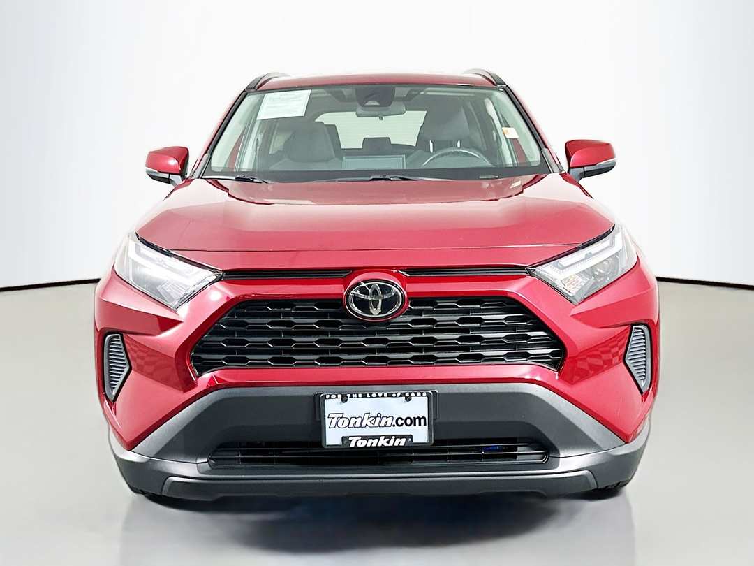 2023 Toyota Rav4 XLE - Image 2