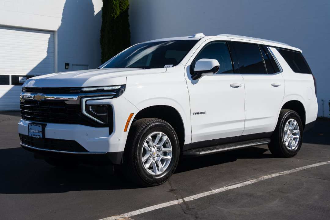 2026 Chevrolet Tahoe LS - Image 3