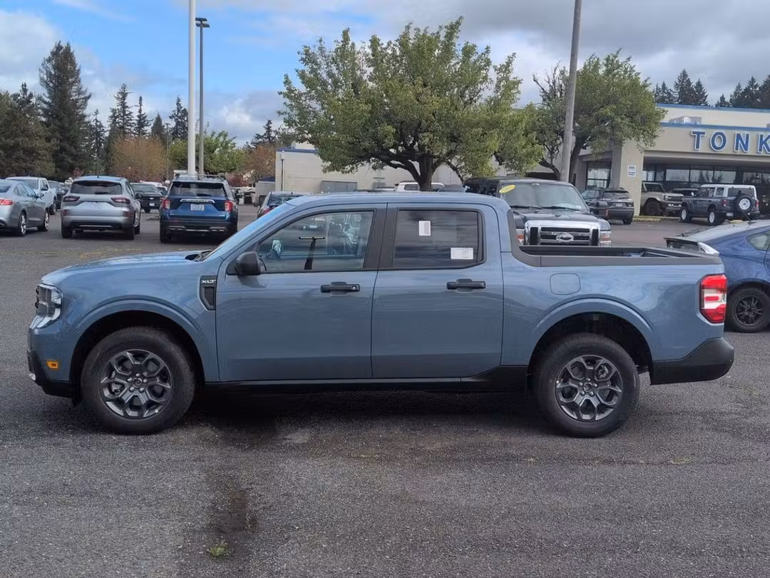 2026 Ford Maverick XLT - Image 2