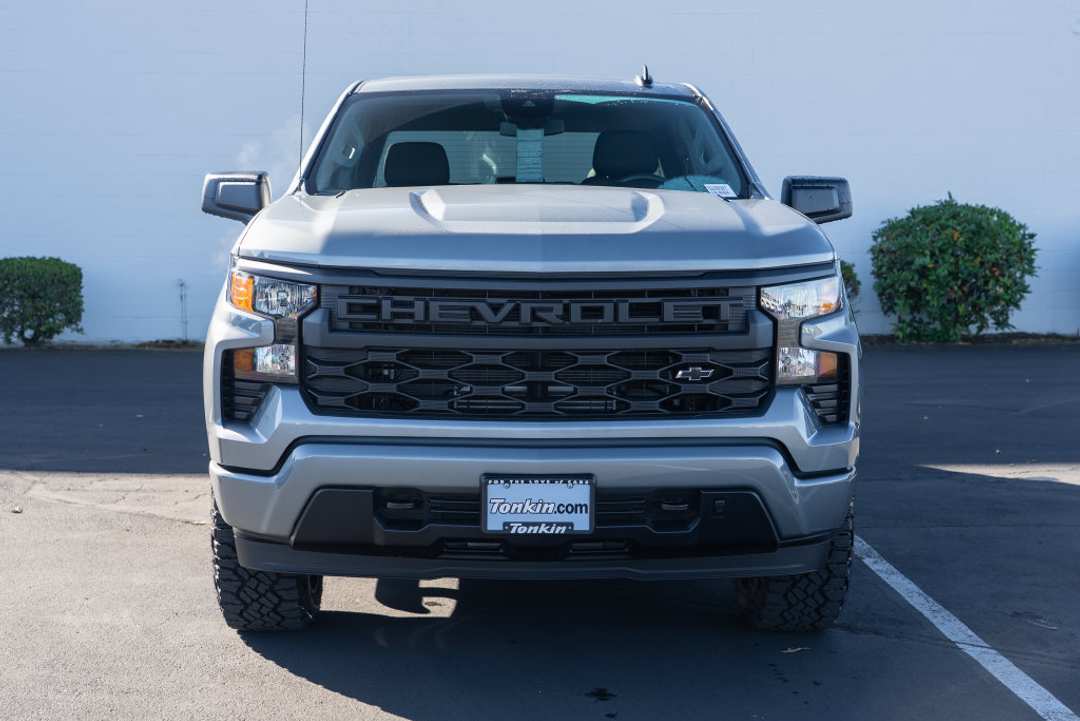 2026 Chevrolet Silverado 1500 Custom - Image 2