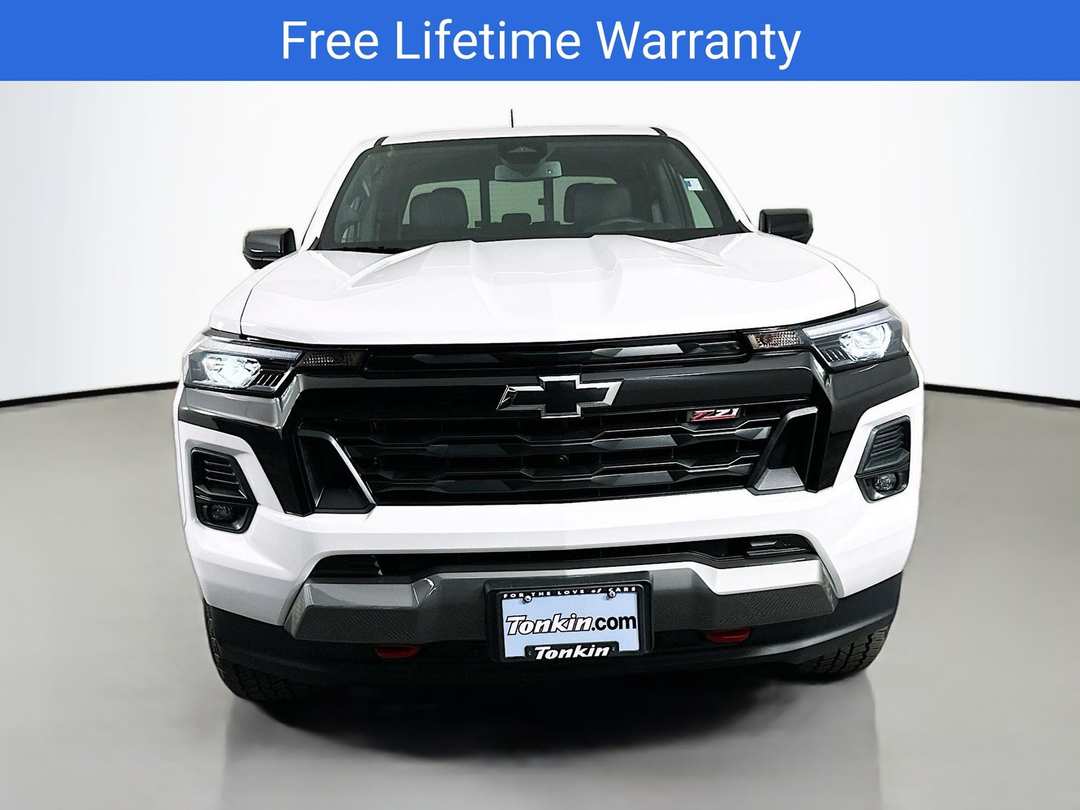 2026 Chevrolet Colorado Z71 - Image 2