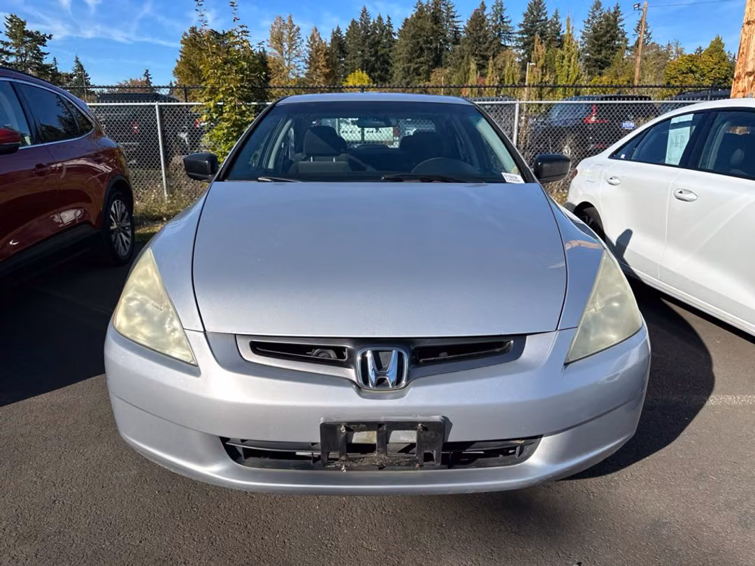 2005 Honda Accord DX - Image 2