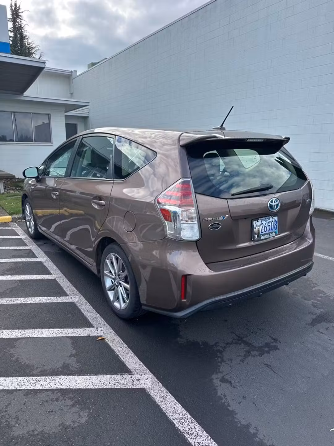 2015 Toyota Prius V Five - Image 3