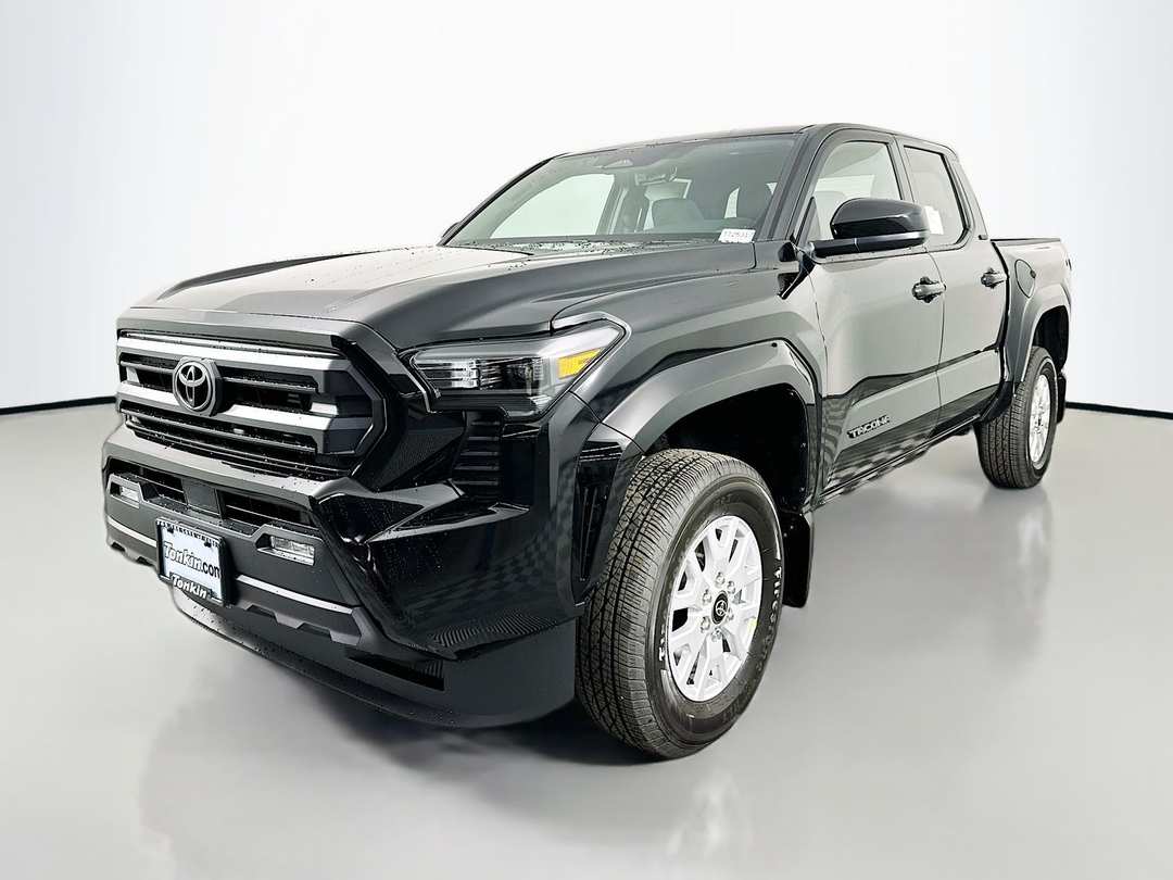 2025 Toyota Tacoma SR5 - Image 3