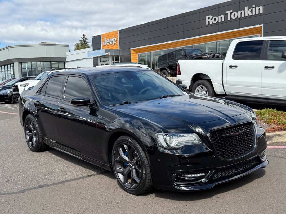 2023 Chrysler 300 S - Image 2