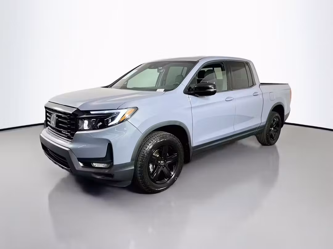 2023 Honda Ridgeline Black Edition - Image 3