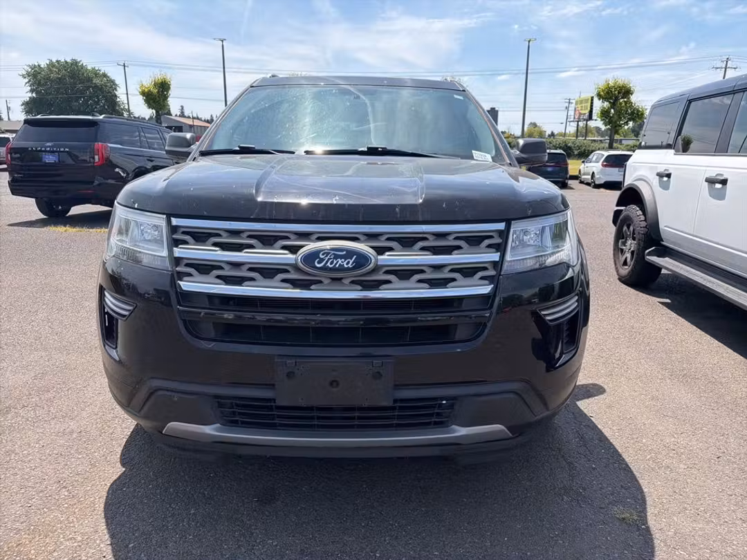 2018 Ford Explorer XLT - Image 2