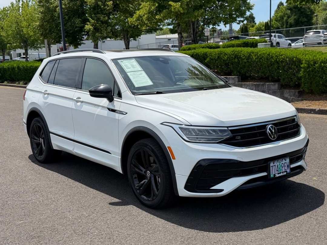 2023 Volkswagen Tiguan 2.0T SE RLine Black - Image 2