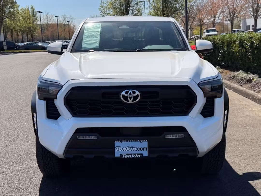 2024 Toyota Tacoma TRD OffRoad - Image 3