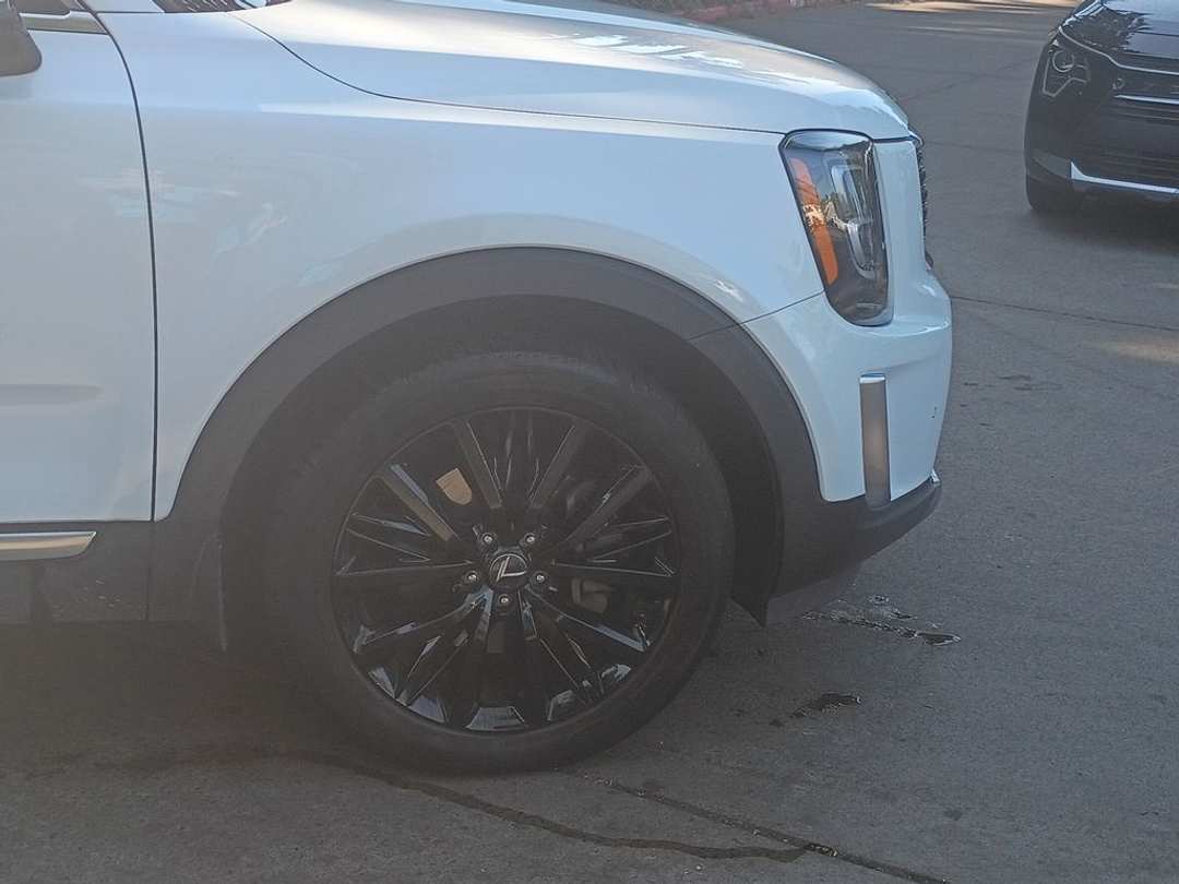 2020 Kia Telluride SX - Image 2
