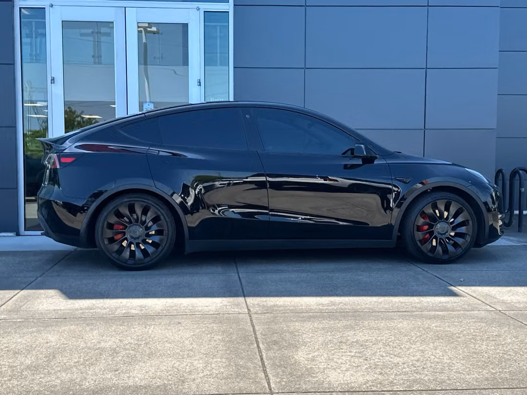 2022 Tesla Model Y Performance - Image 3