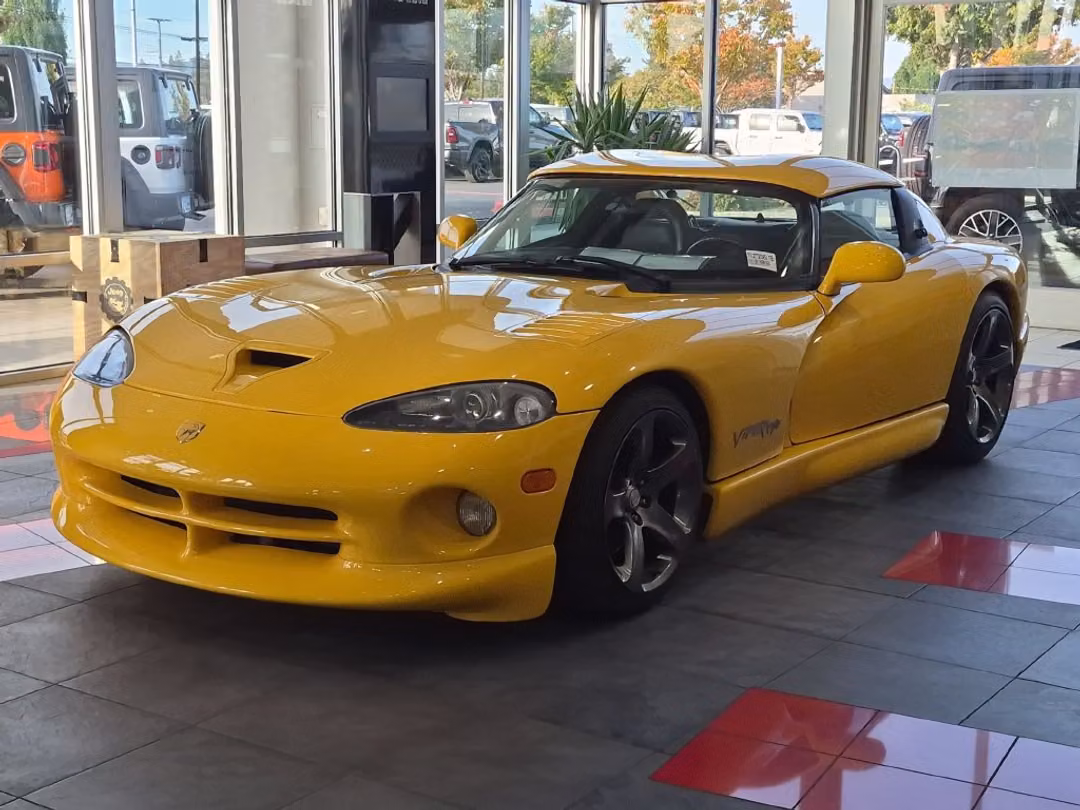 2001 Dodge Viper RT/10 - Image 2